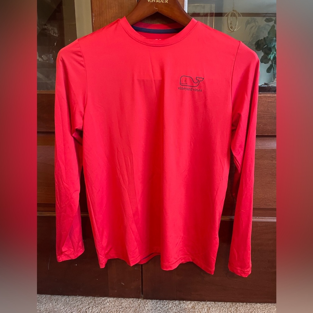 Vineyard Vines big boys Bright Red Long Sleeve Tee performance